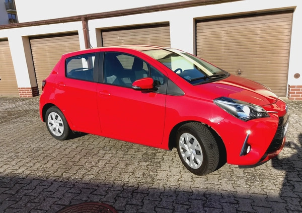 Toyota Yaris cena 53900 przebieg: 21022, rok produkcji 2017 z Świnoujście małe 667